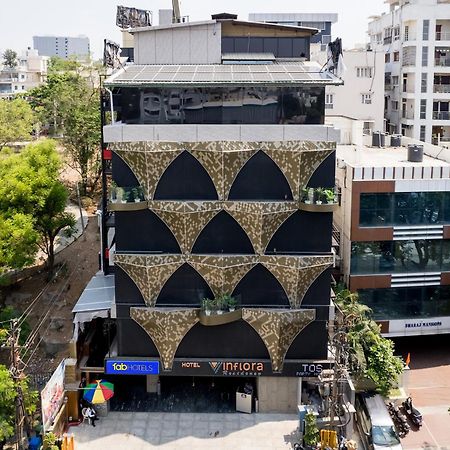 Oriva Vinflora Residency - Nr Lv Prasad Hospital, Banjara Hills Hotell Hyderabad Eksteriør bilde