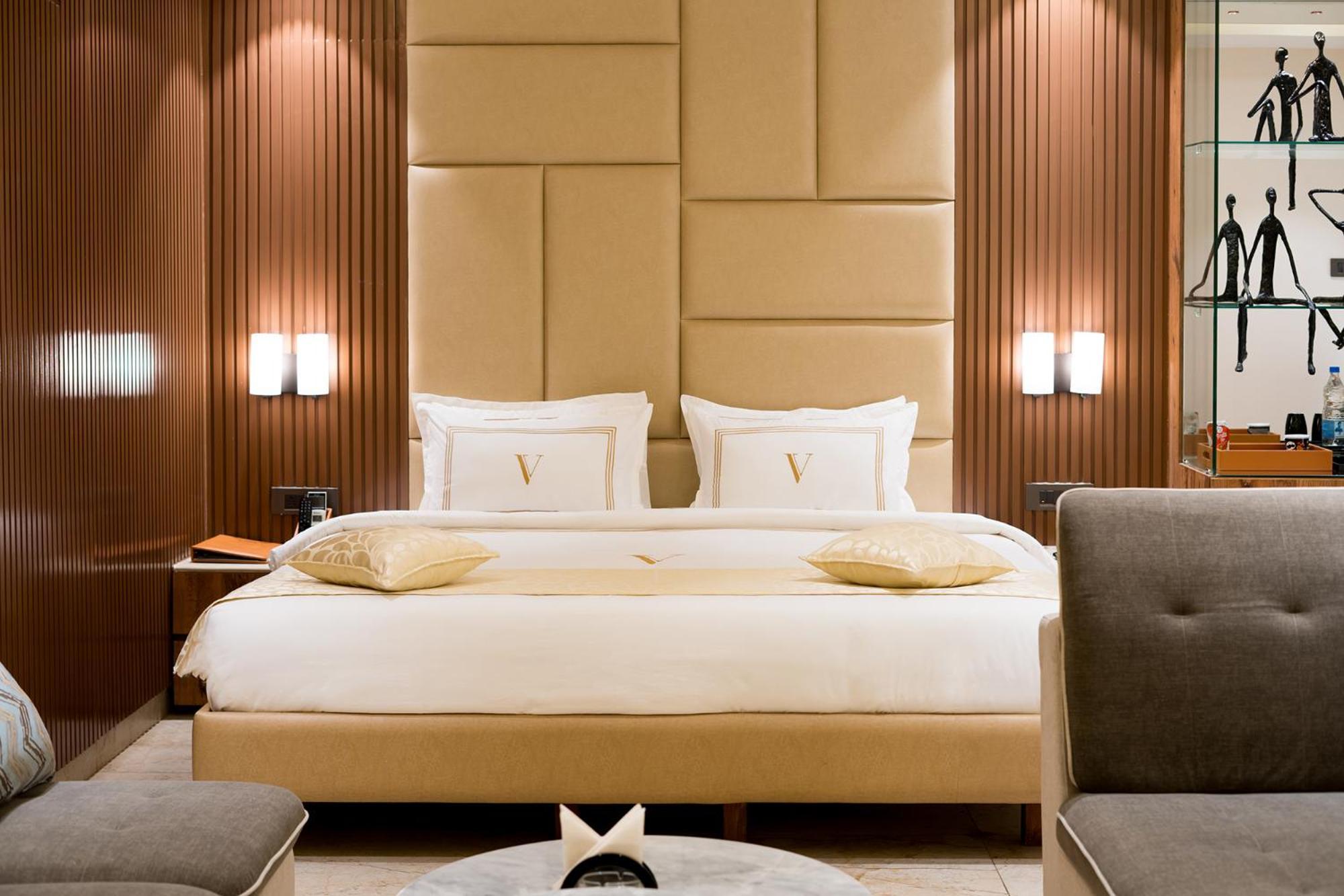 Oriva Vinflora Residency - Nr Lv Prasad Hospital, Banjara Hills Hotell Hyderabad Eksteriør bilde