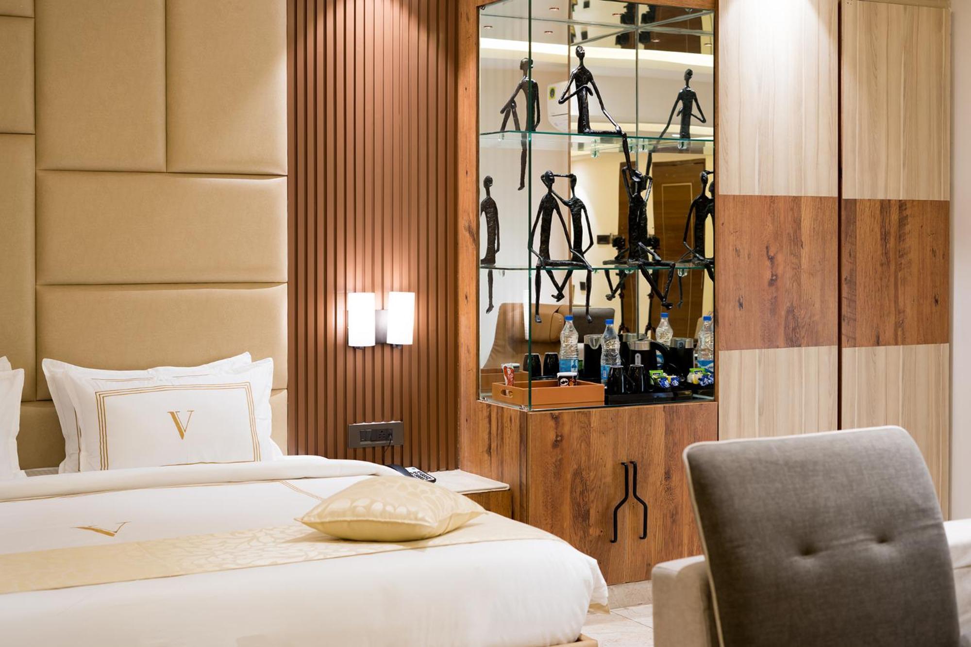 Oriva Vinflora Residency - Nr Lv Prasad Hospital, Banjara Hills Hotell Hyderabad Eksteriør bilde