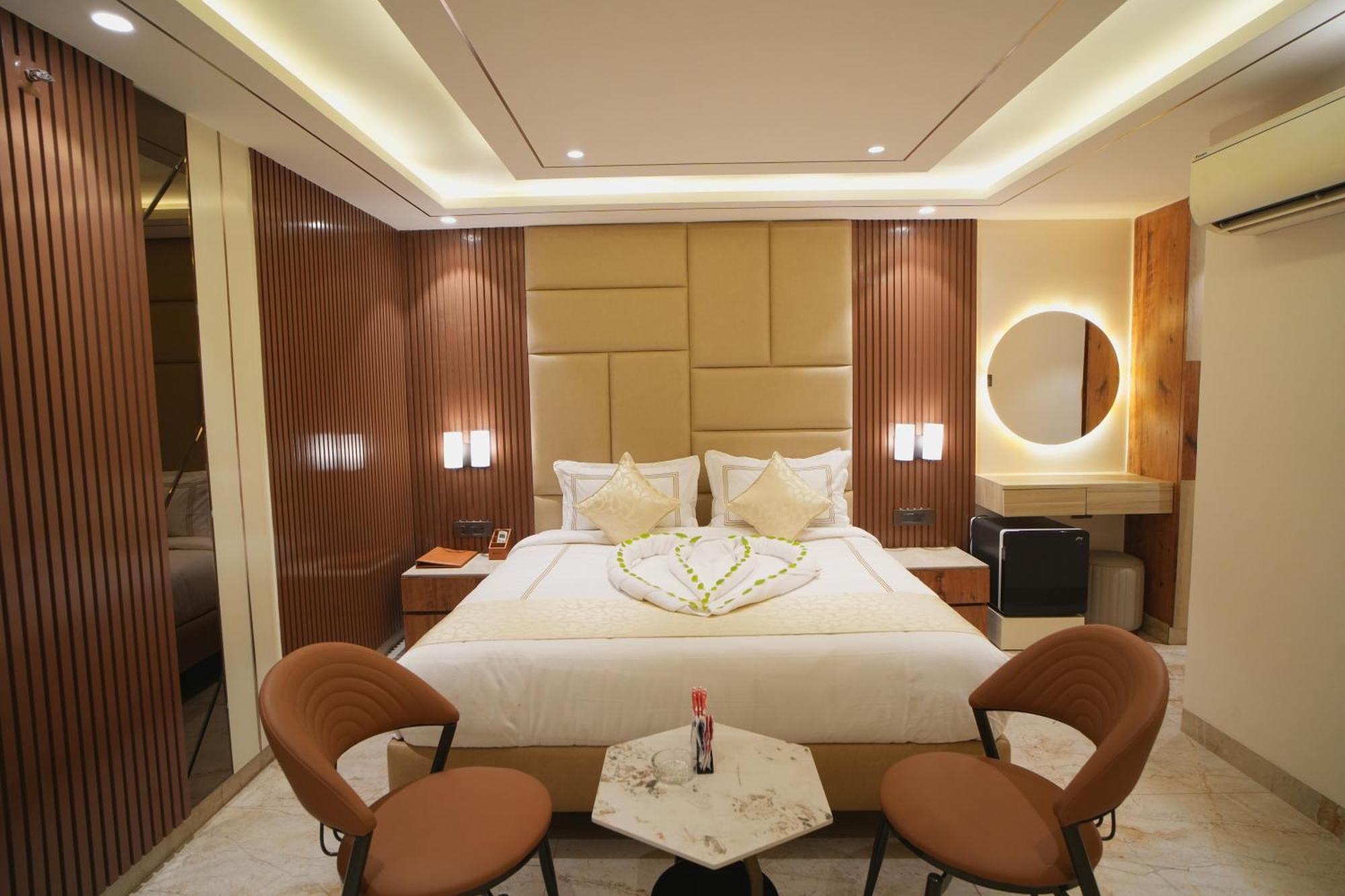 Oriva Vinflora Residency - Nr Lv Prasad Hospital, Banjara Hills Hotell Hyderabad Eksteriør bilde