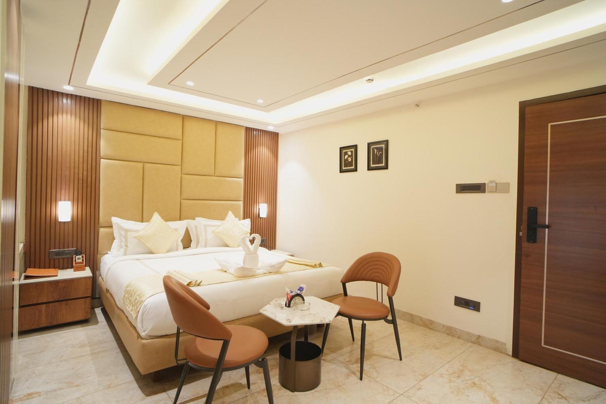 Oriva Vinflora Residency - Nr Lv Prasad Hospital, Banjara Hills Hotell Hyderabad Eksteriør bilde