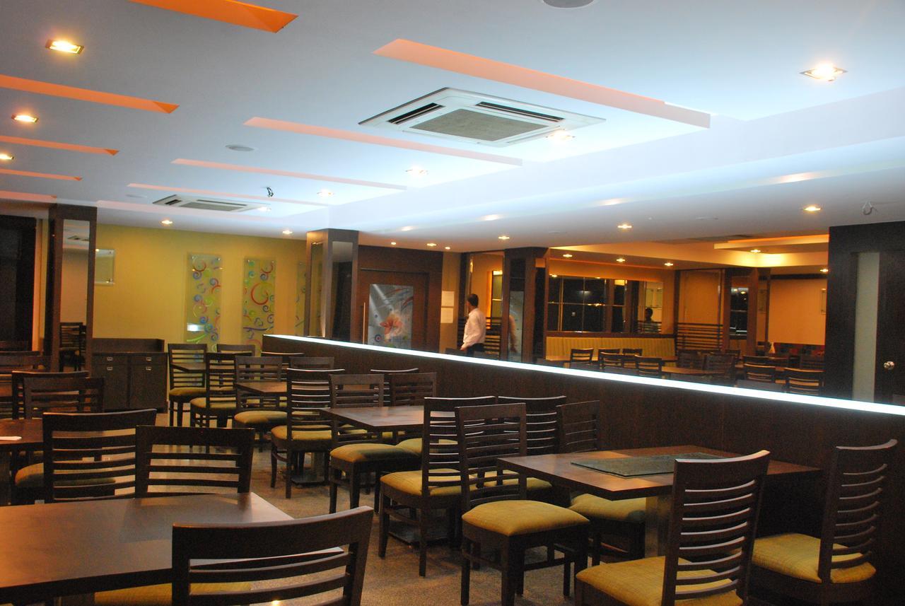 Oriva Vinflora Residency - Nr Lv Prasad Hospital, Banjara Hills Hotell Hyderabad Eksteriør bilde